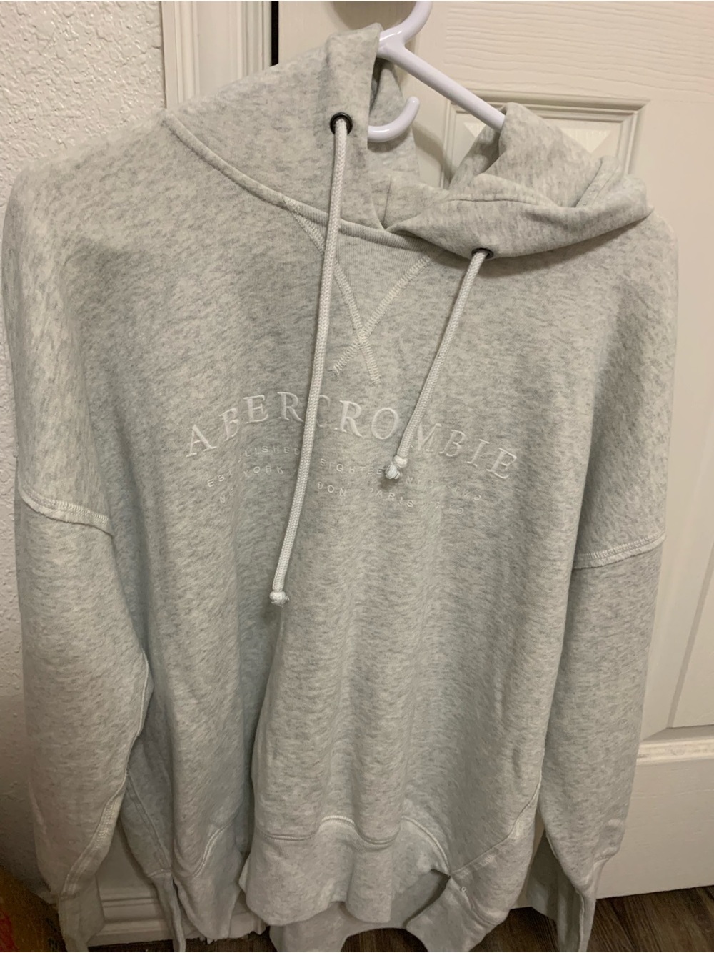 Abercrombie & Fitch Light Gray Hoodie Sweatshirt - women’s med Casual Pullover